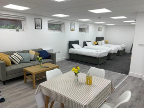 Huge studio close to city centre with free secure parking